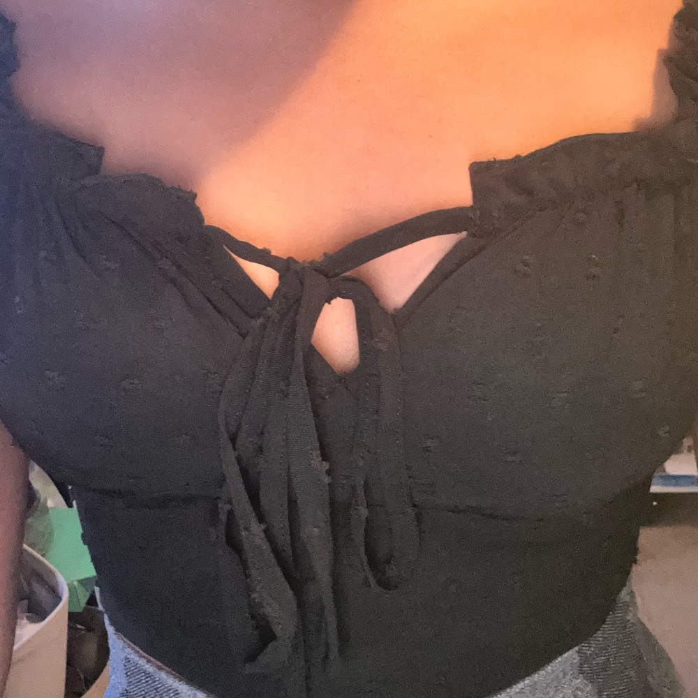 Black Top - Picture 2 of 3